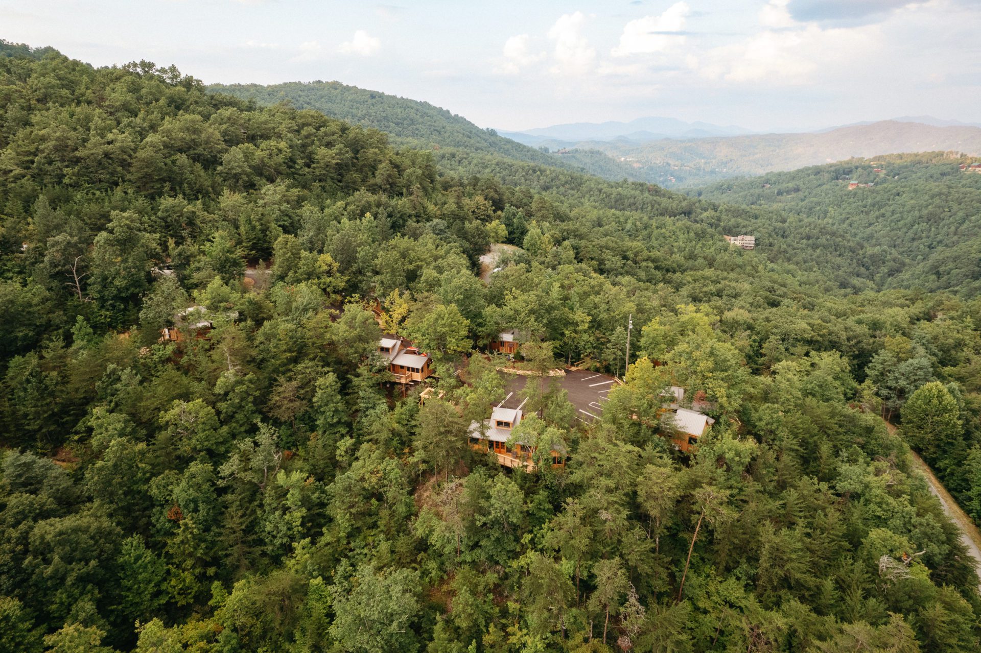 Drone shot of Treehouse Grove's Mountain View Treehouses