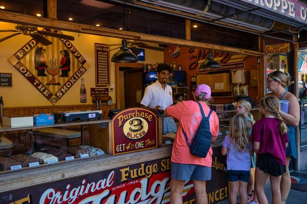 Treehouse Grove at Norton Creek | Gatlinburg, TN