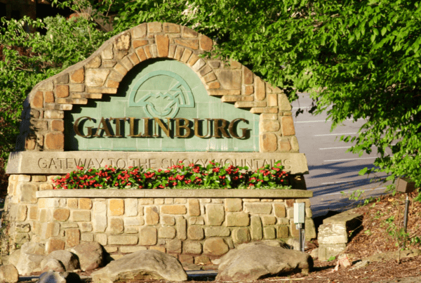 Gatlinburg, TN Sign